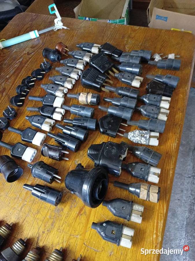 Wyprzedaż garażowa wtyczki elektryczne vintage Wodzisław Śląski
