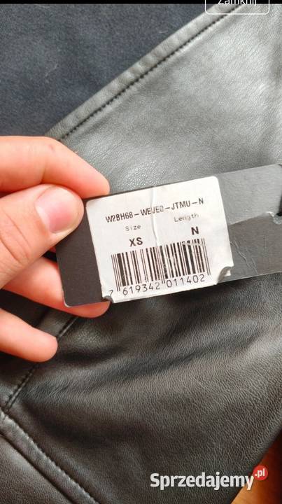 Bluzka nowa z guess damska czarny sprzedam
