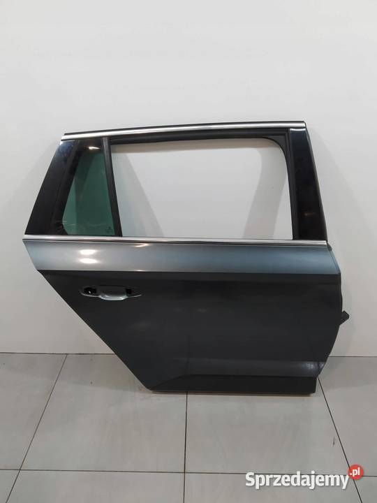 DRZWI PRAWE TYŁ KOMBI Skoda Superb III 2015 Drzwi