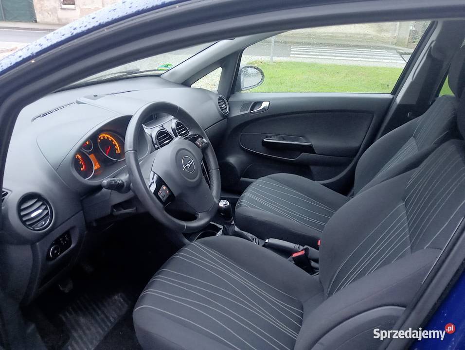 opel corsa 1400 benzyna 2011 r wersja 111 lecie radio Nysa
