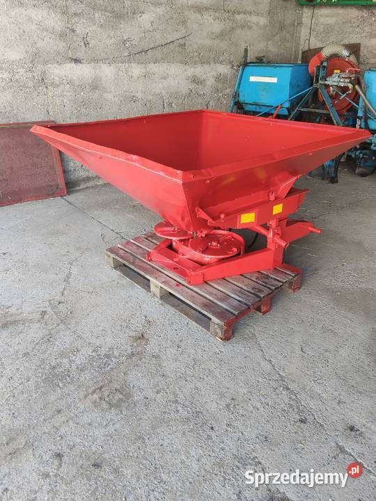 Rozsiewacz RAUCH 600 Klecie