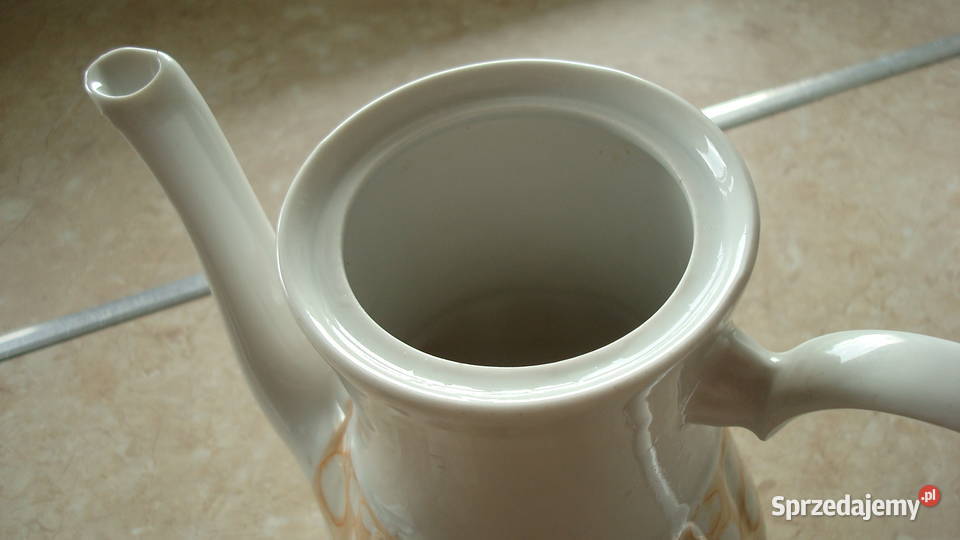 Dzbanek z czasów PRL
