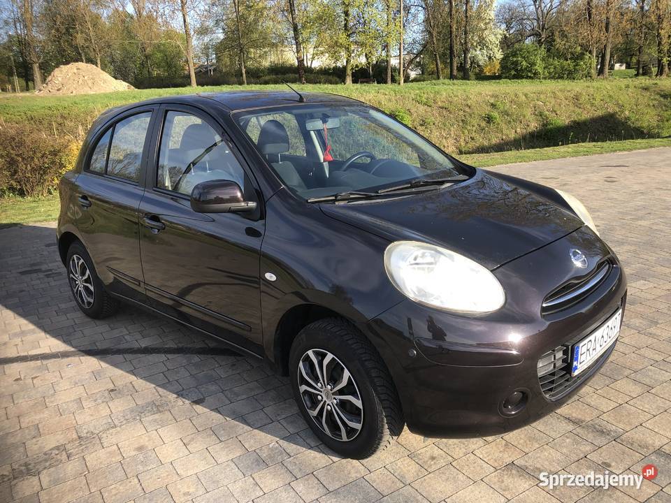 Sprzedam Nissan micra 96700 isofix Radomsko
