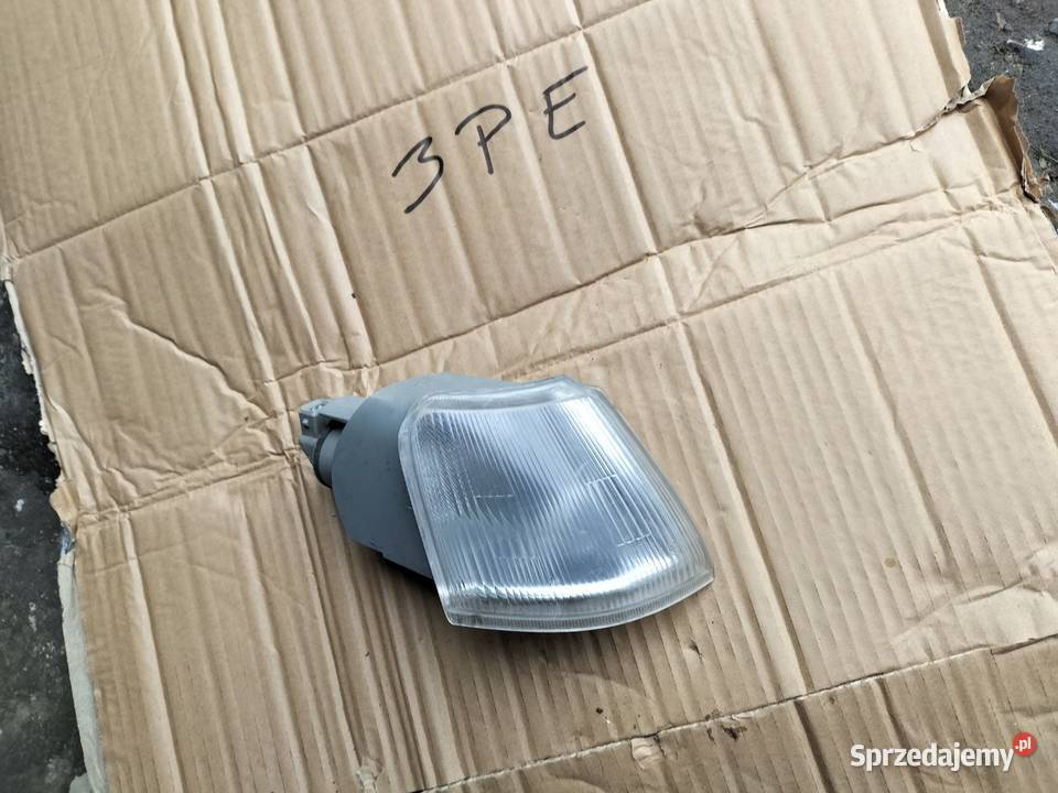 KIERUNKOWSKAZ MIGACZ PRAWY Citroen Xantia Kamień-Kolonia sprzedam
