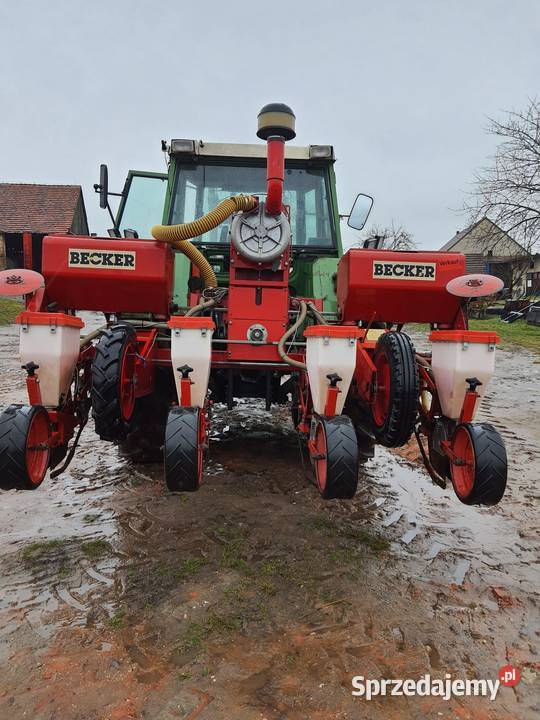 Siewnik do kukurydzy Becker 4 rzedowy nieuszkodzony opolskie Rzymkowice