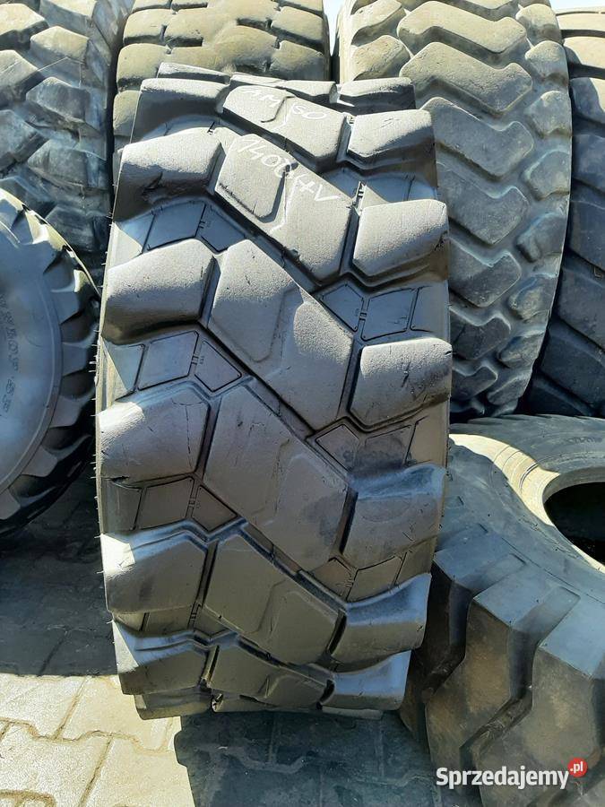 Opona używana 4607024 17524 46070R24 CAMSO 1200 Zaścianki