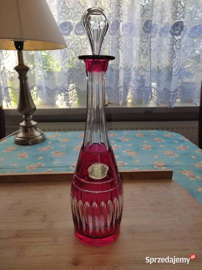 Kryształowa karafka z korkiem firmy VSL Val podlaskie