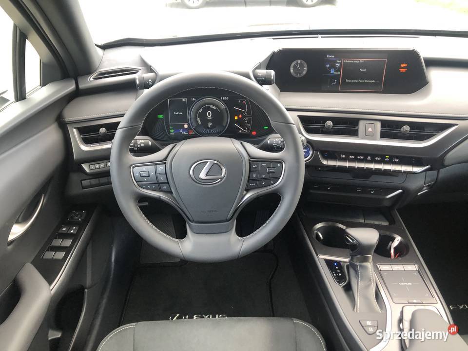 Lexus UX 250h Hybryda wynajem z wykupem w kwocie mazowieckie Warszawa