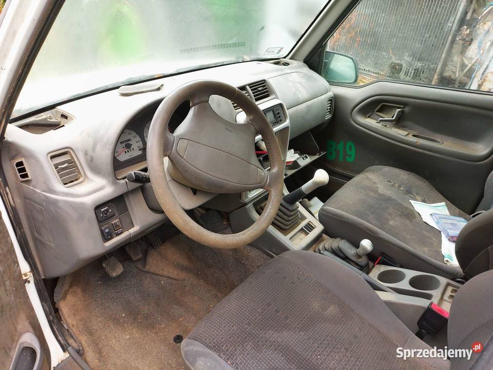 Santana 300 20D Dzierzążnia