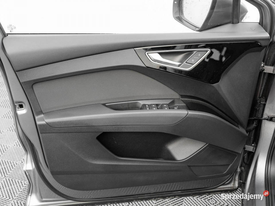 Audi Q4 etron DW8WU92Q4 etron 40 77kWh Advanced pełny VAT