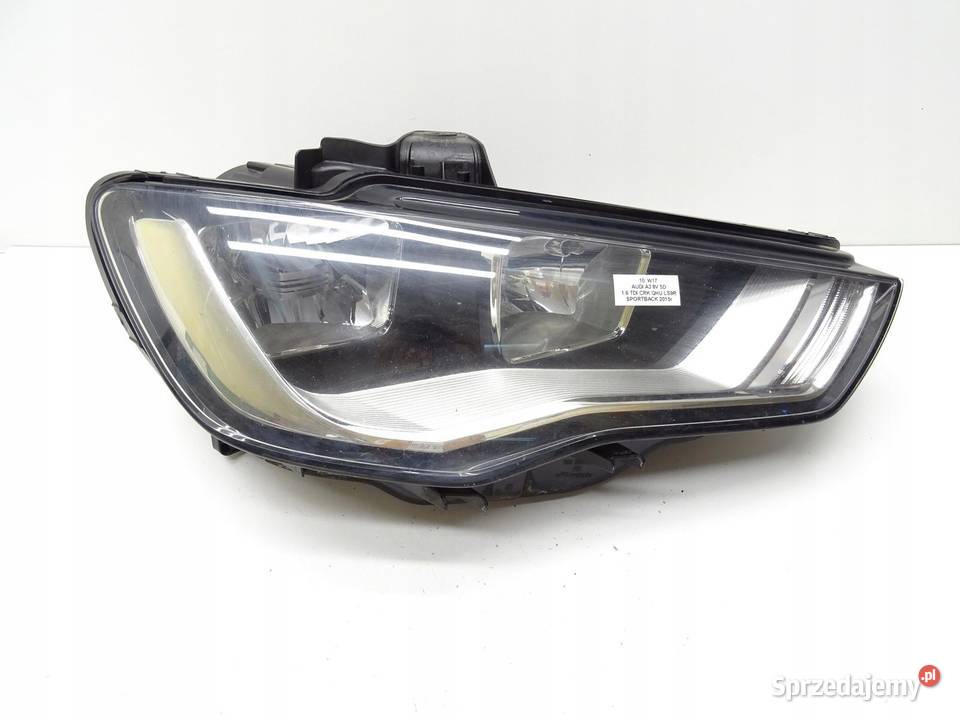 LAMPA REFLEKTOR PRAWA PRAWY PRZÓD PRZEDNIA AUDI