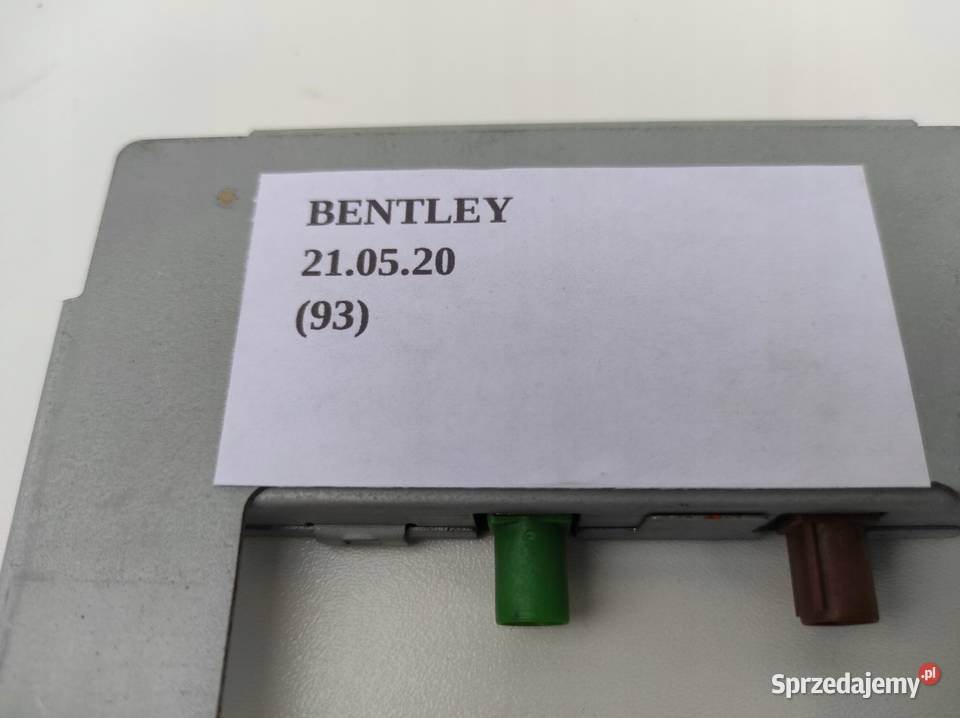 WZMACNIACZ ANTENOWY BENTLEY CONTINENTAL GT II Wyposażenie wnętrza