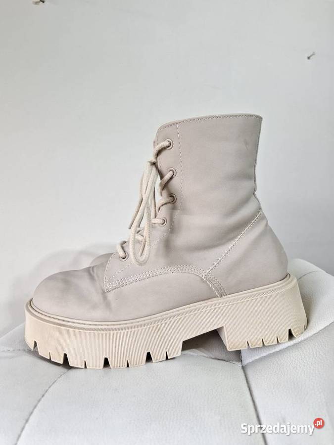 Beżowe botki 35 workery Bershka buty traktory Kraków sprzedam