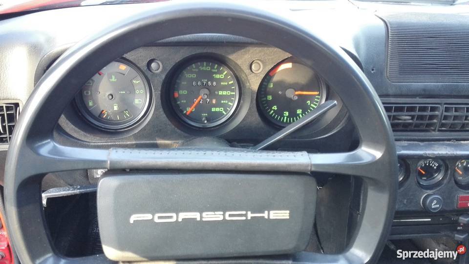 Porsche 924 produkcji 1979 r poj 20 benzyna 125 sprowadzony Konin