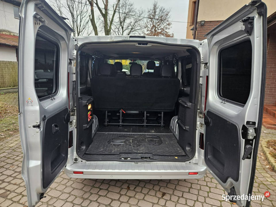 Opel Vivaro 16 CDTI140 8osób Long Skrzydła Otwock Mały