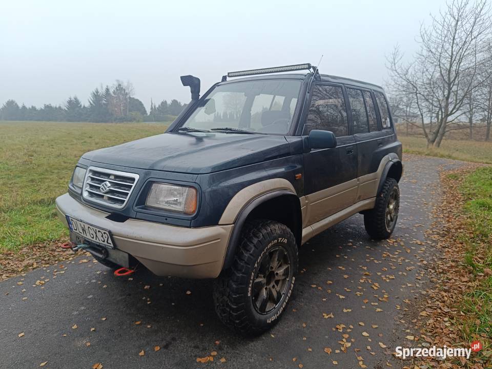 Suzuki Vitara 20 V6 5D Radzikone