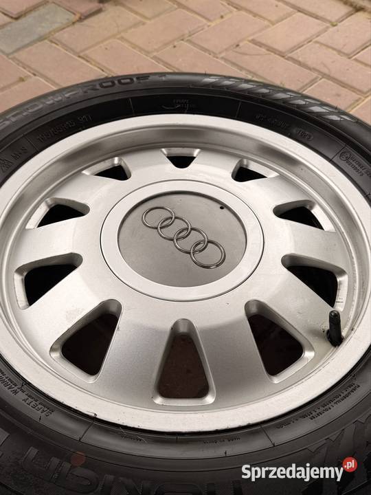 Oryginalne alufelgi Audi 15 Opony zimowe Nokian