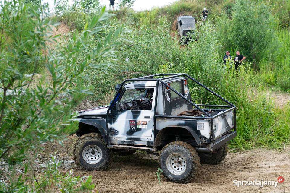 Suzuki samurai 18is benzyna