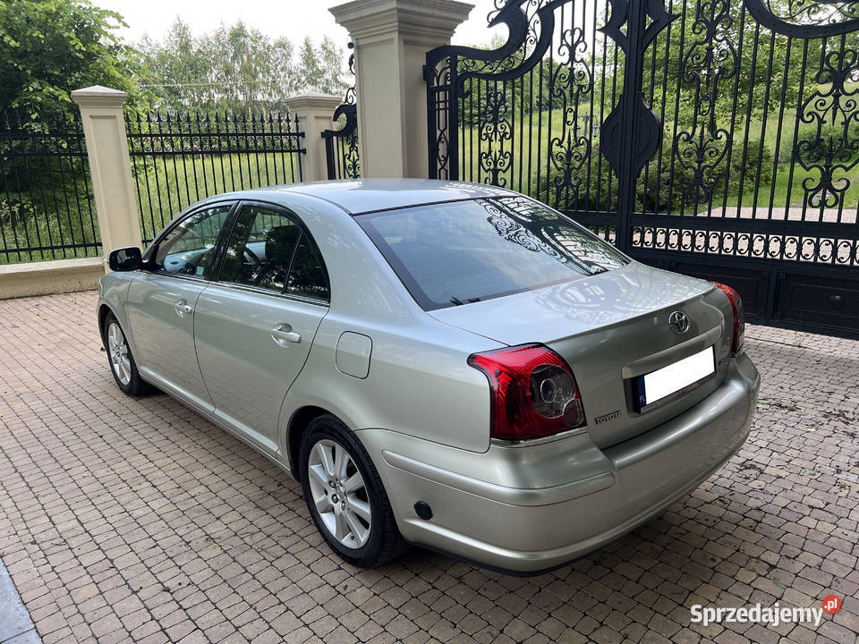 Toyota Avensis T25 Lift 18 129 Benzyna LPG Sedan sprzedam