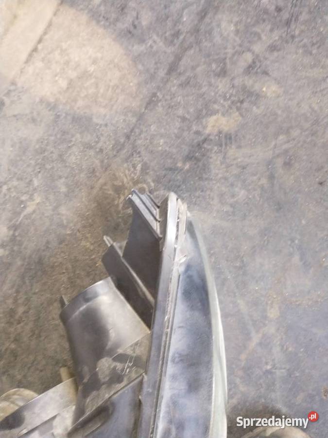 Lampa obudowa Nissan NV 400 Lewe Oświetlenie Zendek