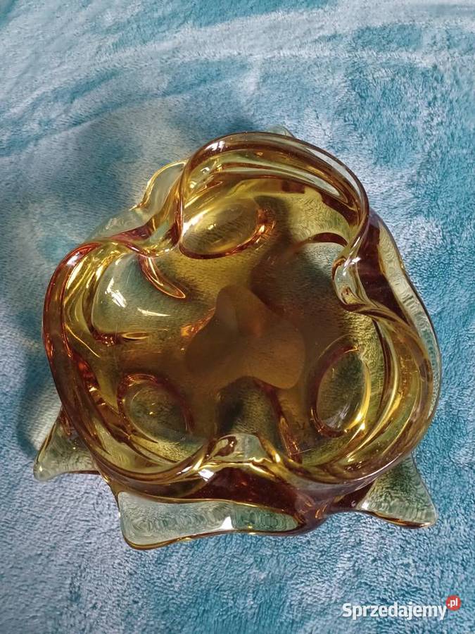 Stara szklana duża i ciężka popielniczka miodowa Łódź