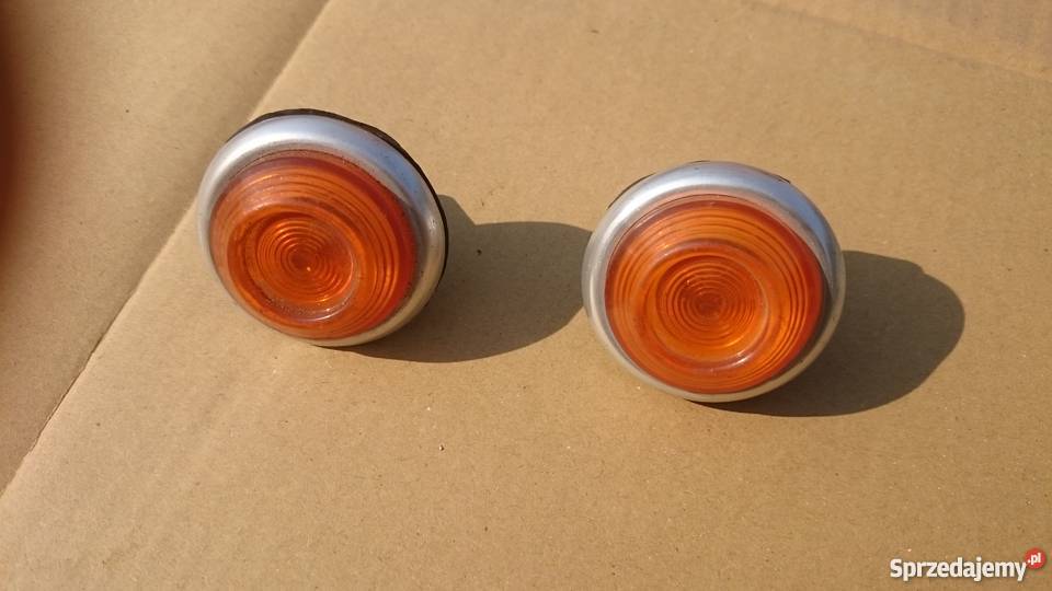 Lampka Lampa migacz mikrus fiat 600 zastava PRL osobowe Ostrów Wielkopolski