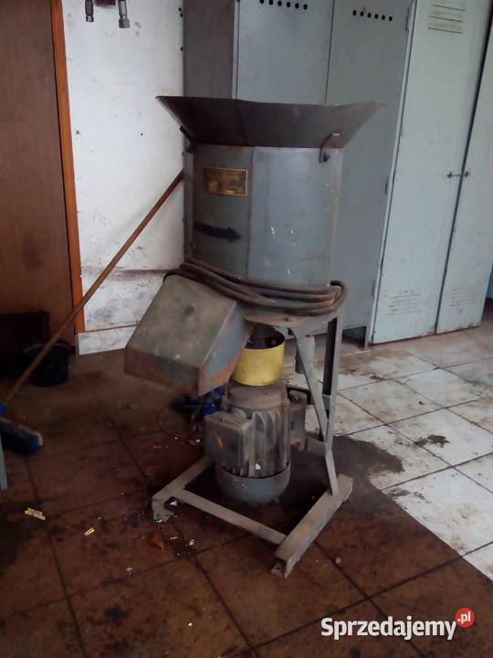 SIECZKARNIA ROZDRABNIACZ MŁYNEK do buraków Orły