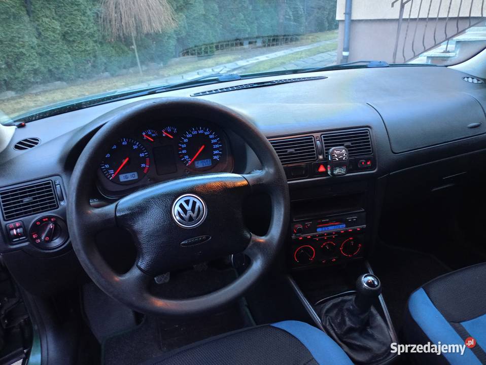 Volkswagen Golf 16 sr 101 klima lakier metallic Golf Łęczyca