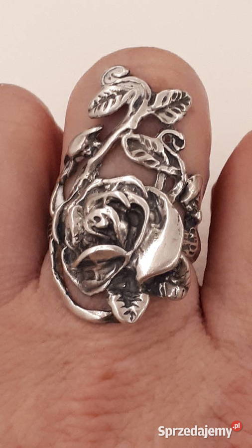 pierścionek srebrny z różą Radom sprzedam