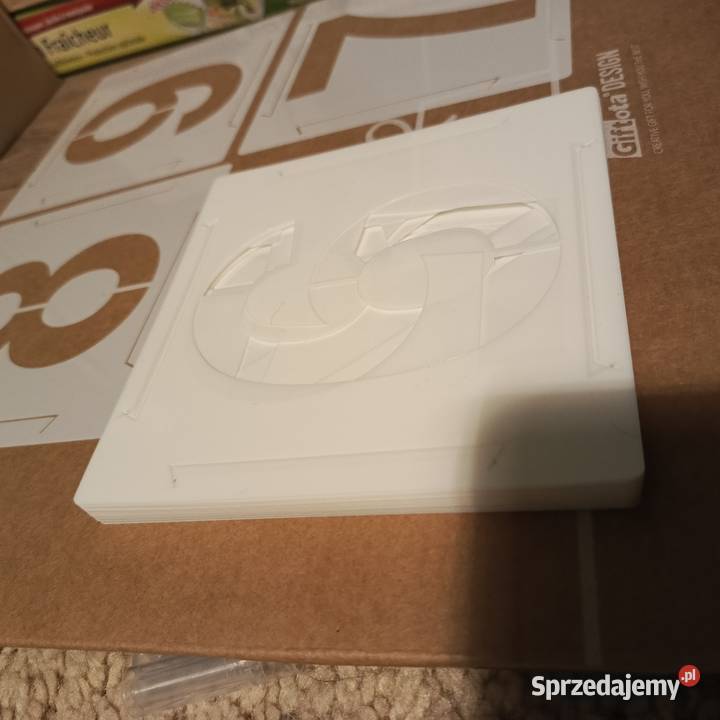 Szablony do sprayu cyfry i pełny alfabet Kraków