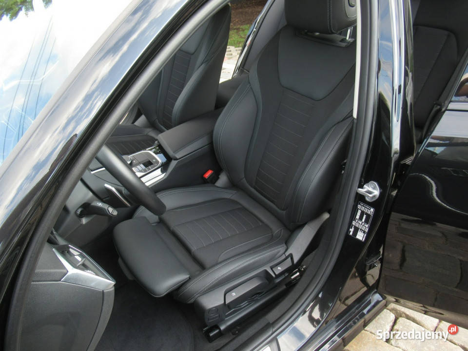 BMW 318 BEZSZKODOWY NAWIGACJA Ambient Salon Warszawa