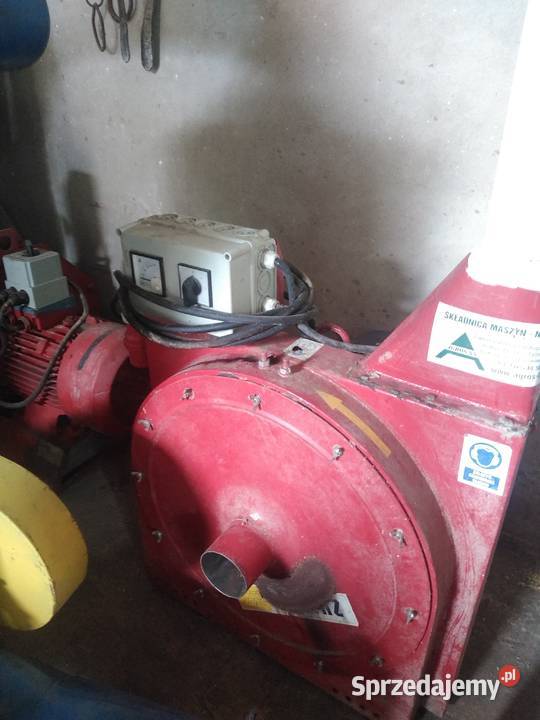 Śrutownik bijakowy z mieszalnikiem pas Topólka