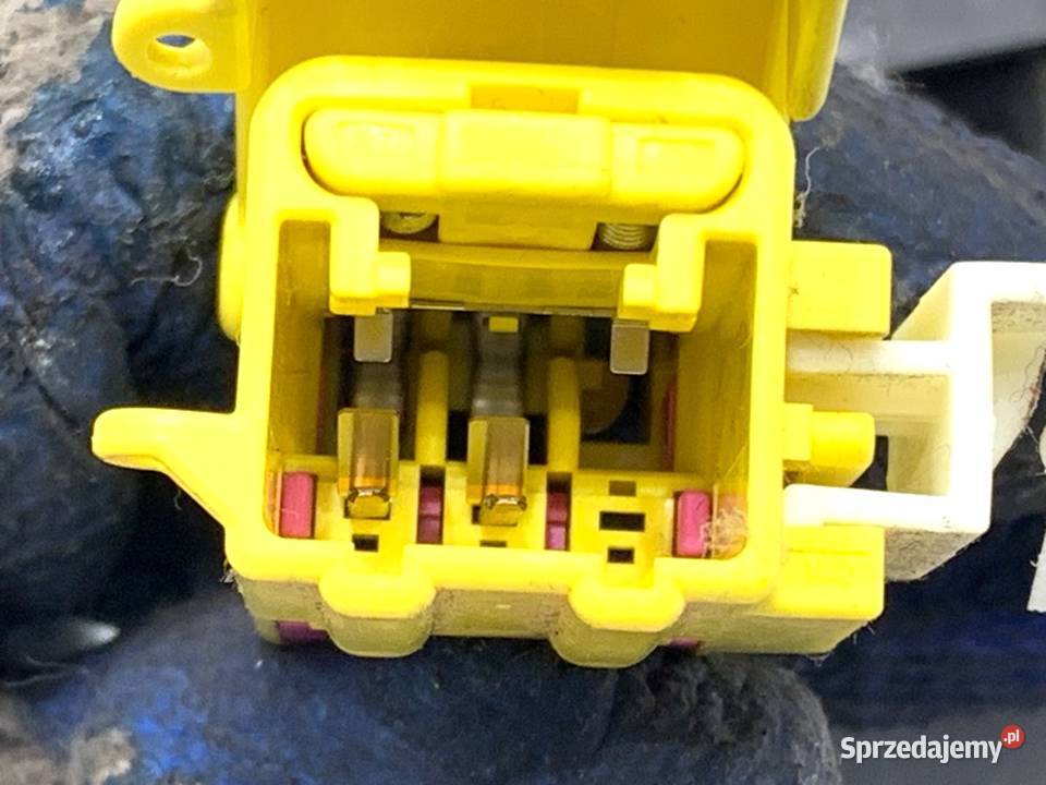 PAS BEZPIECZEŃSTWA LEWY PRZÓD VW PASSAT CC B6