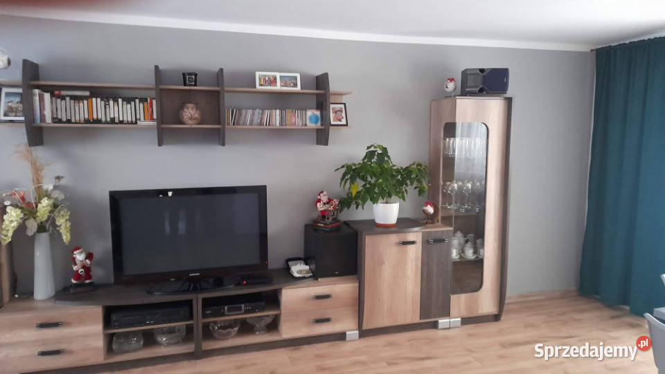Sprzedam dom z zabudowaniami godpodarczymi Krzyżówki sprzedam