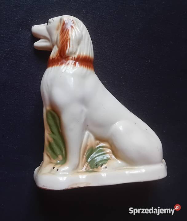 Porcelanowa figurka pies seter Około połowy XX w