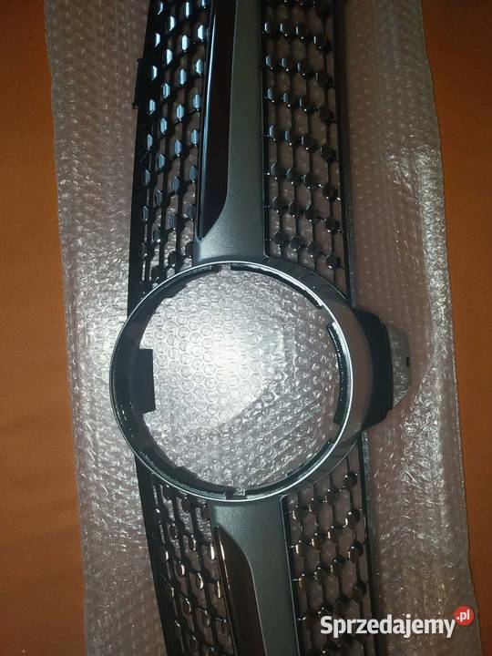Grill atrapa cls w219 przedlift 20042008 nowy Wrocław