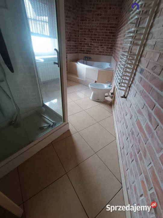Dom wolnostojący Chybie 39652m2