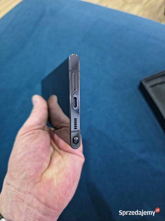 Samsung Galaxy S22 Ultra 8128GB