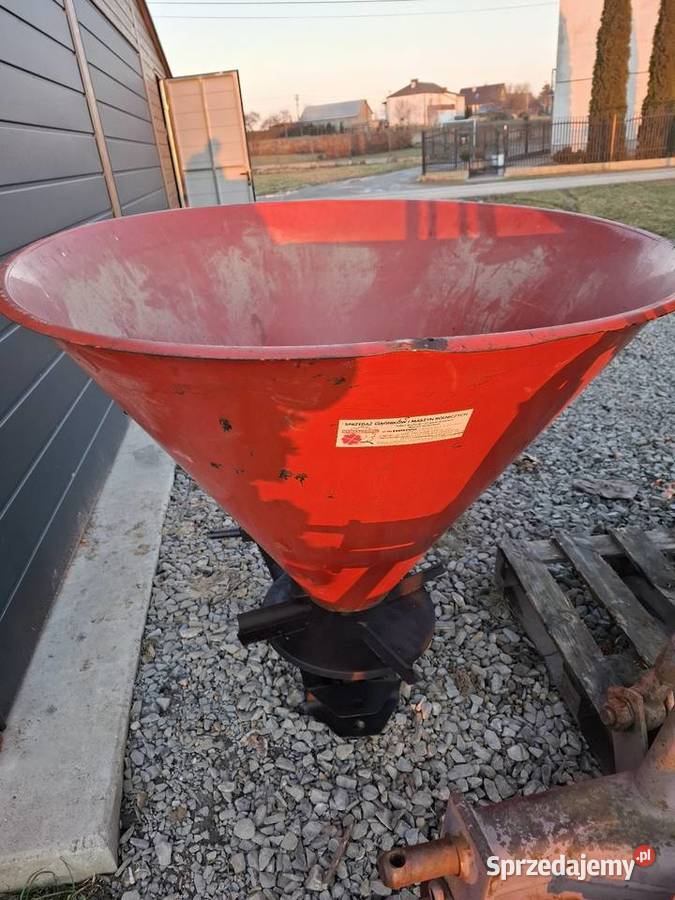 Sprzedam rozsiewacz do nawozu lejek 400l jarmet