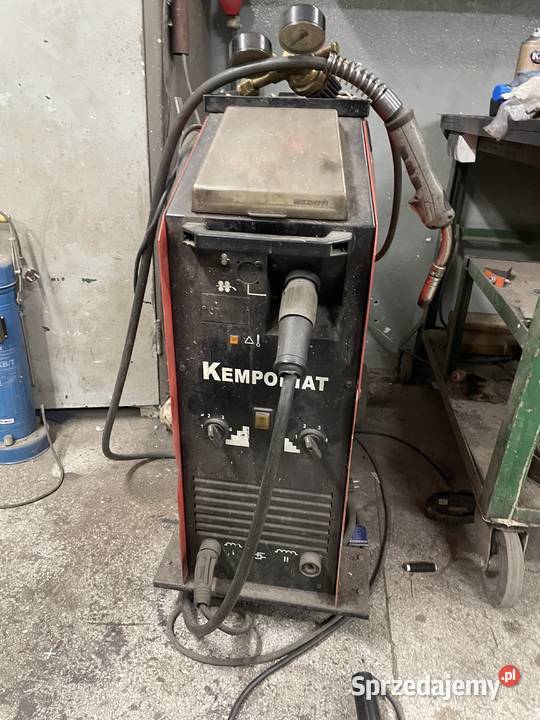 PÓŁAUTOMAT SPAWALNICZY KEMPOMAT 3200 Tychy