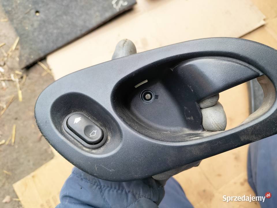 FORD MONDEO MK1 MK2 OSŁONA RĄCZKI DRZWI WŁĄCZNIK