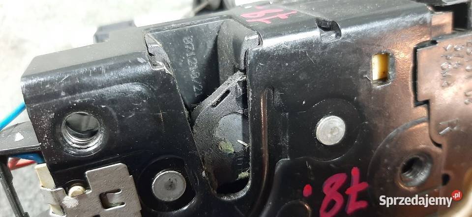 Mechanizm zamka zamek drzwi VW Caddy III Prawy świętokrzyskie Włoszczowa