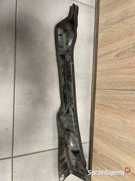 Toyota Auris osłona R 5382702020 R Kozubszczyzna