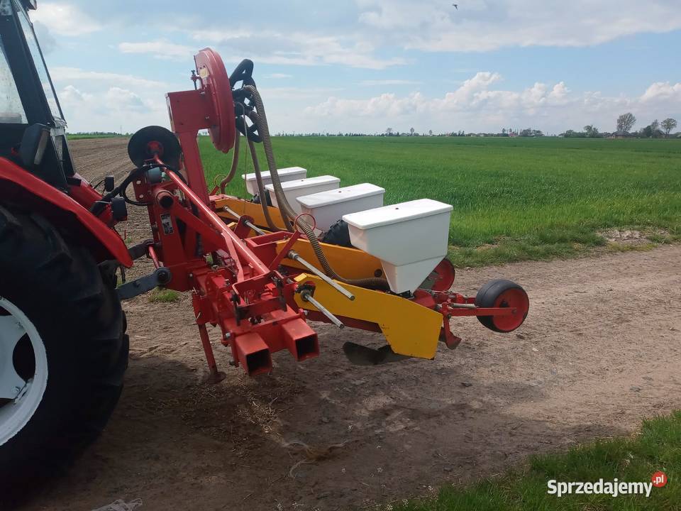 Siewnik do kukurydzy Omega łódzkie Łaźniki