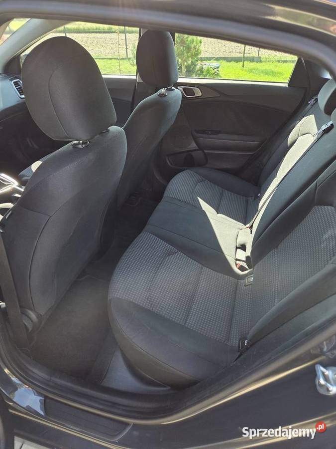KIA CEED 2019 HATCHBACK 16 CRDI manualna sprzedam