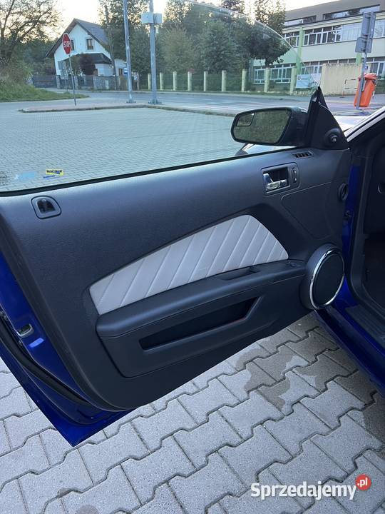 Ford Mustang 37 v6 305 koni PREMIUM automat 265000km Majków sprzedam