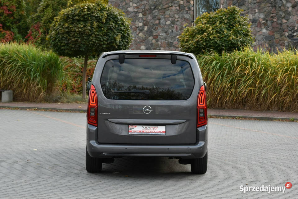 Opel Combo Life XL 15CDTi 102 Manual XI2021r 7os czujnik parkowania Kampinos