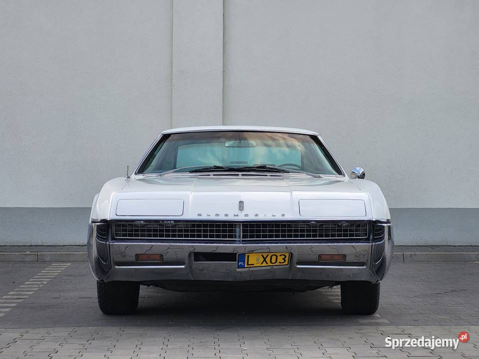 Oldsmobile Toronado 70 V8 z 1967