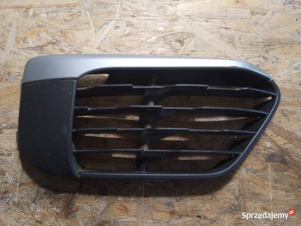 BMW X1 kratka zderzaka łódzkie Konstantynów Łódzki