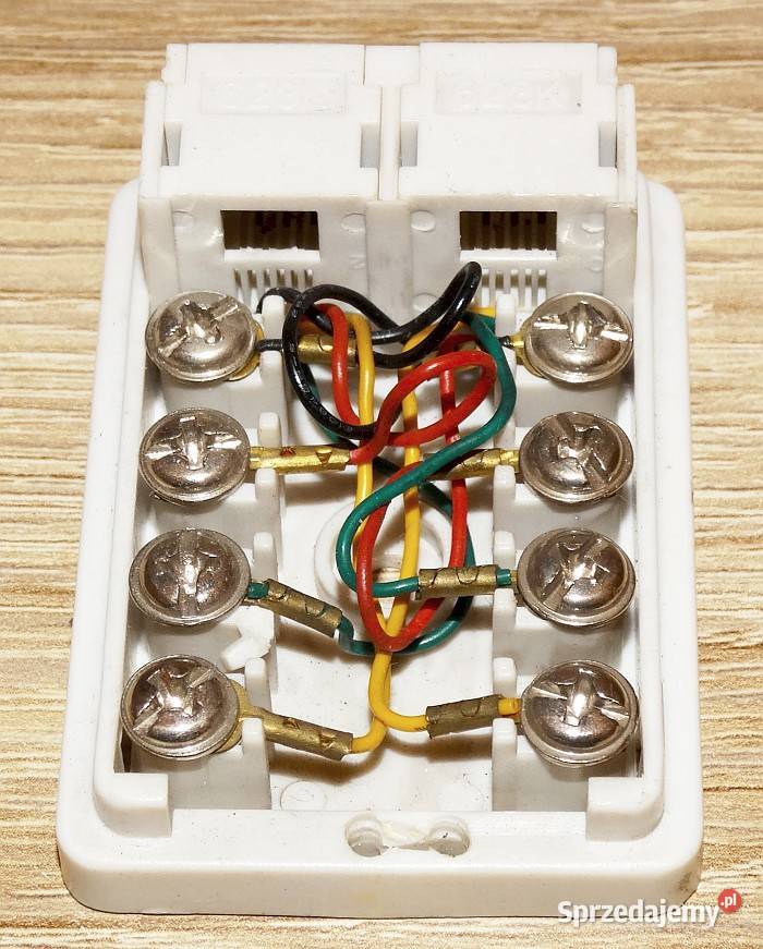 Gniazdo telefoniczne natynkowe podwójne 2xRJ11 śląskie Gliwice